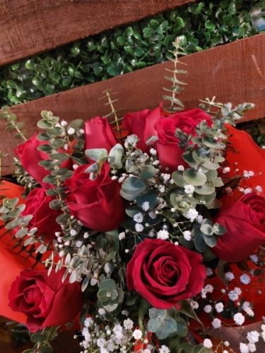 Kırmızı 9 Gül Buketi